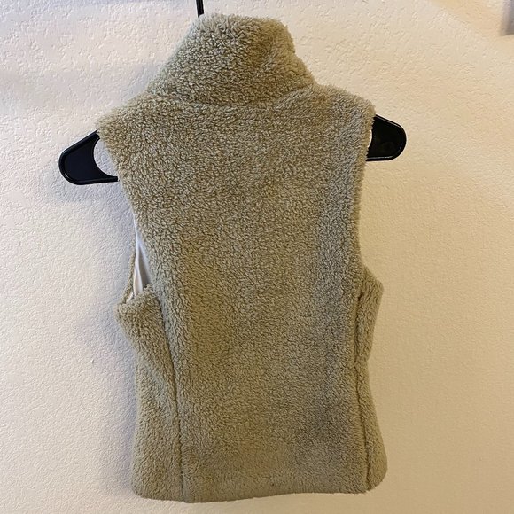 Patagonia Women's Los Gatos Fleece Vest - Picture 2 of 4